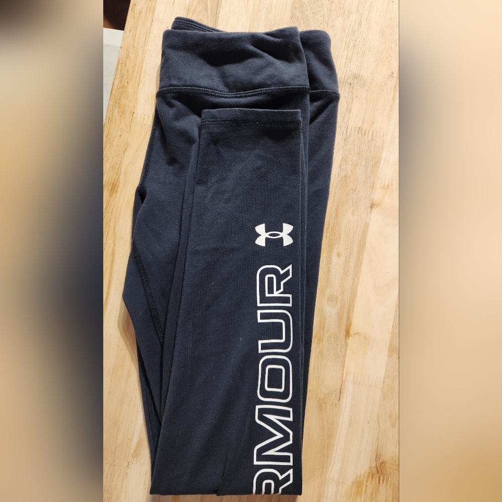 Under Armour leggings medium